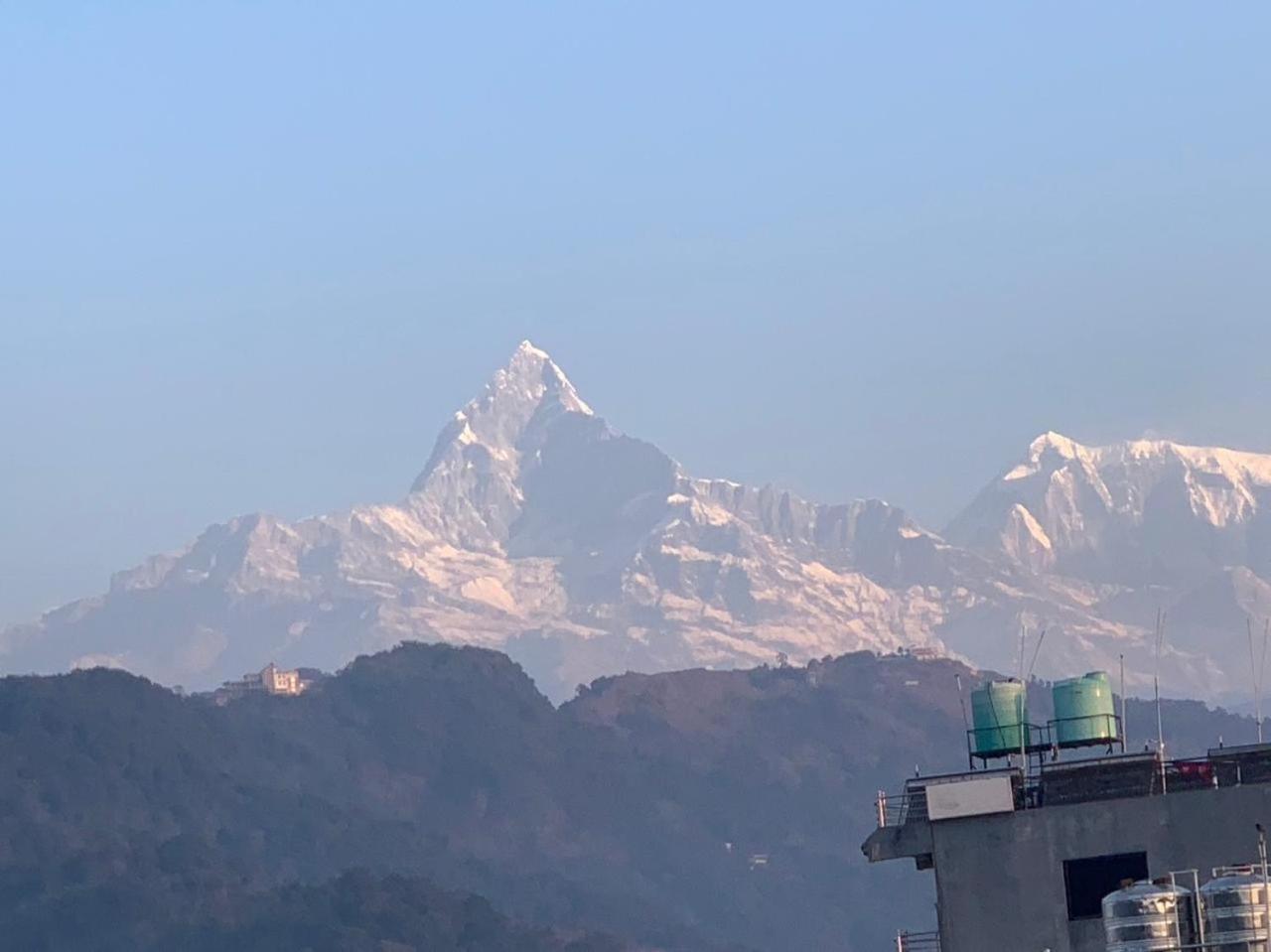 New Annapurna Guest House Pokhara Bagian luar foto